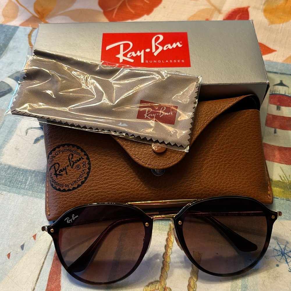 Ray-Ban Black and Brown Sunglasses